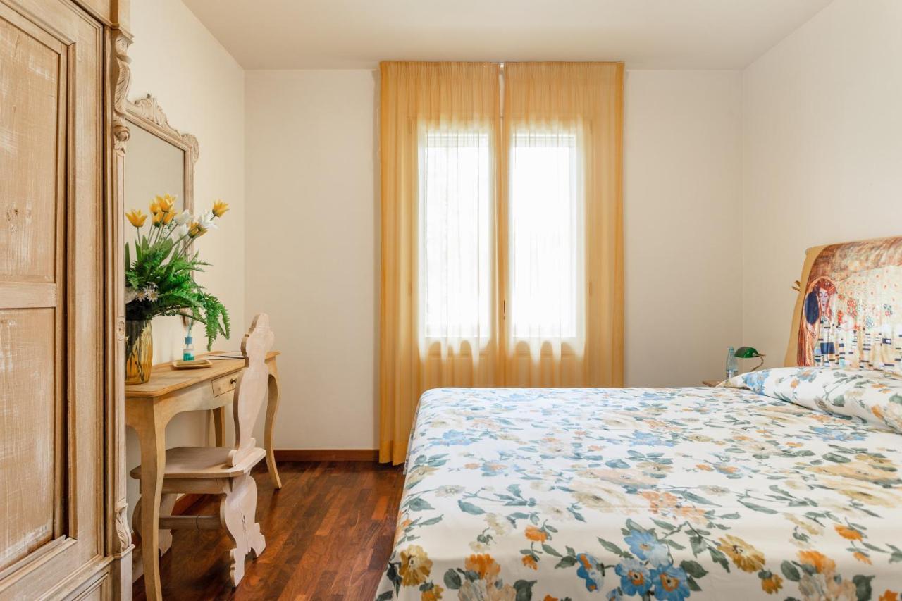 Villa Diletta B&B Forte dei Marmi Kültér fotó